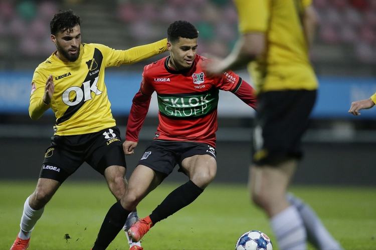 键前场篮板 键前场篮板