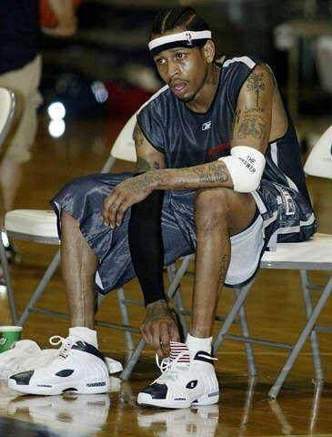 的现实相悖 的现实相悖